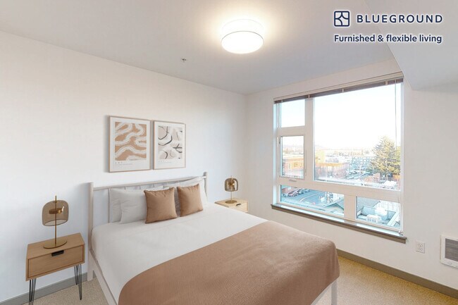 Building Photo - 109 S Division St