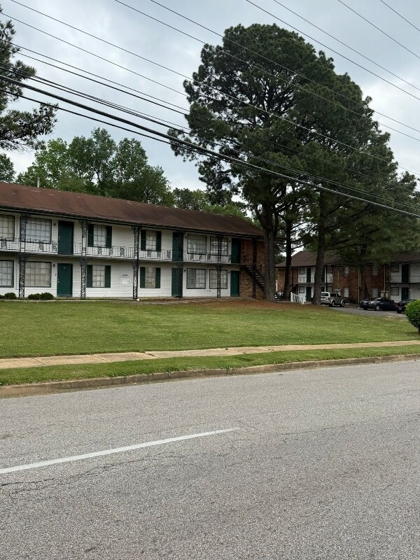 Building Photo - 3720 Outland Rd