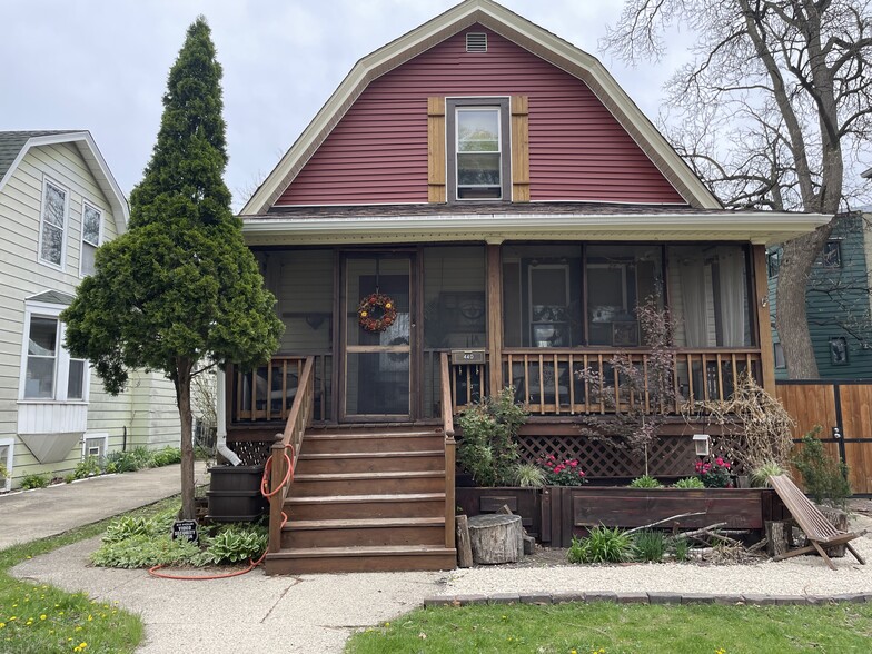 Primary Photo - 440 Elgin Ave