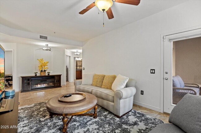 Building Photo - 5350 E Deer Valley Dr