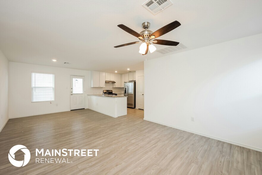 Building Photo - 13815 Goat Cv