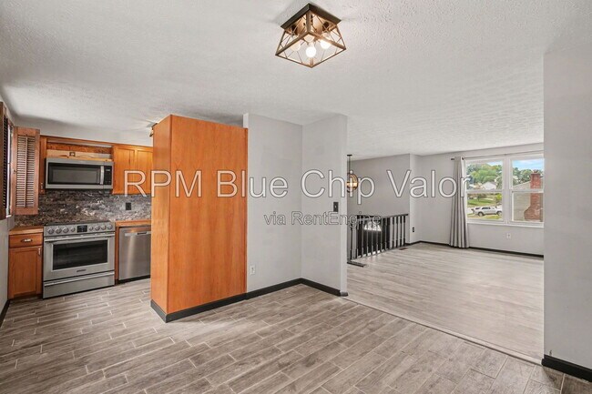 Building Photo - 11674 Greenhaven Ct