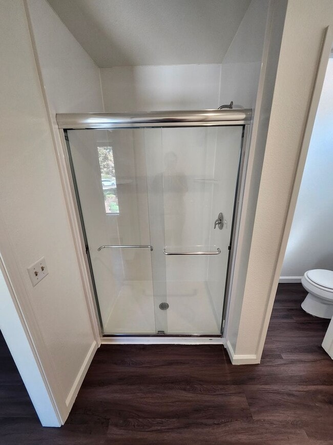 Building Photo - Beautiful 2-Bedroom Condo in Phillips Ranch