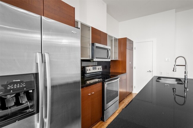 Building Photo - 5712 Winsome Ln