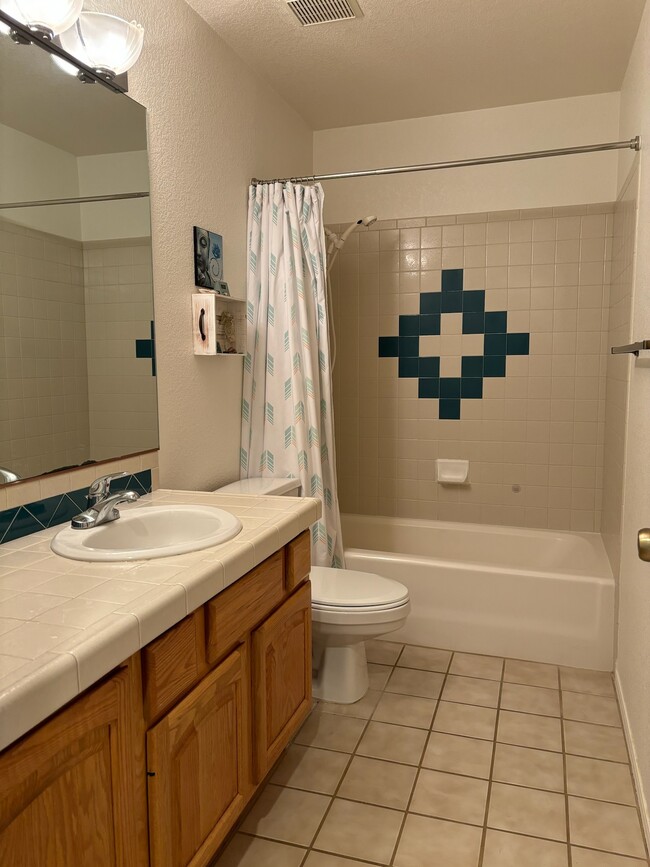 Building Photo - 10364 Fairway Loop