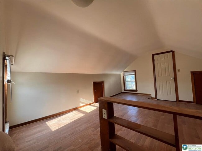 Building Photo - 139 Main St