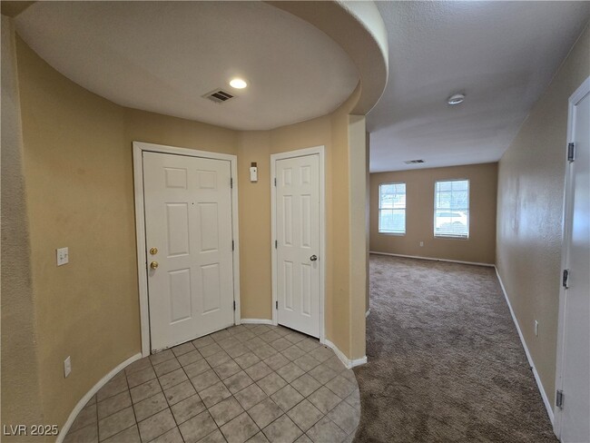 Building Photo - 9540 Birch Basin Ct
