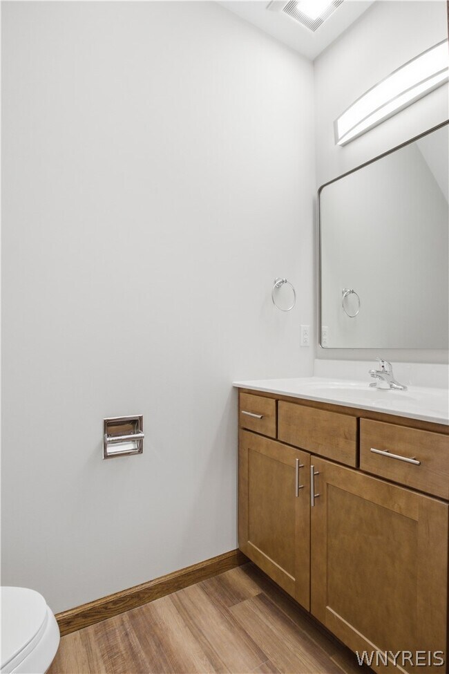 Building Photo - 1130 Orchard Park Rd