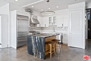 Building Photo - 1544 12th St
