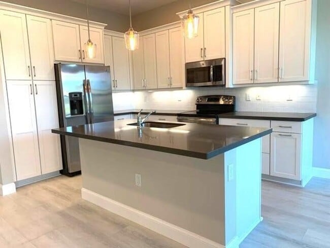 Building Photo - 14161 Rock Salt Rd