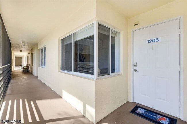 Building Photo - 15161 Cedarwood Ln