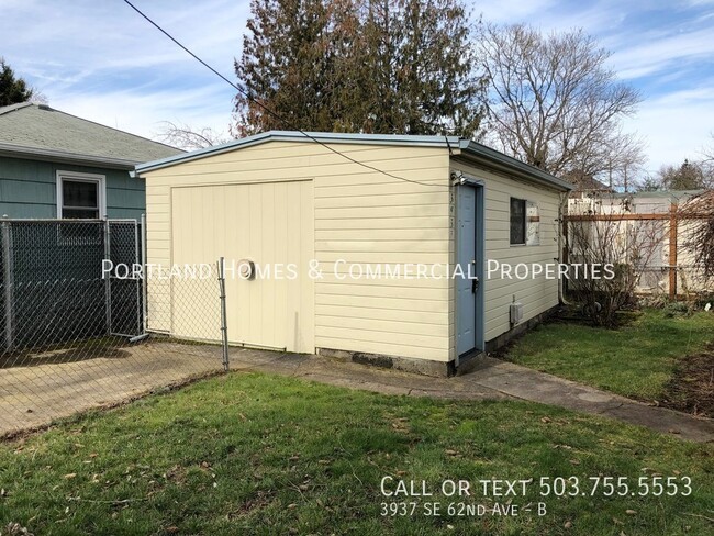 Building Photo - Studio Cottage