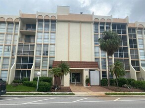 Building Photo - 2000 Atlantic Shores Blvd