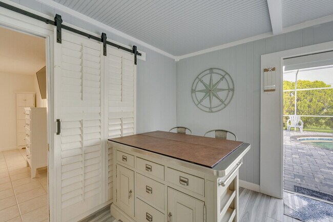 Building Photo - 6908 Antigua Pl