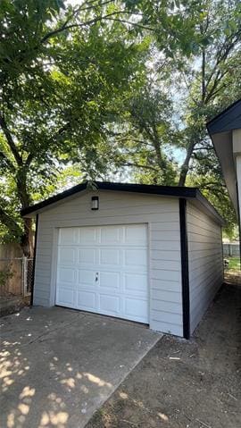 Building Photo - 709 E Crafton St