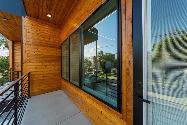 Building Photo - 1115 Muncie Ave