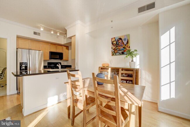 Building Photo - 1441 Rhode Island Ave NW