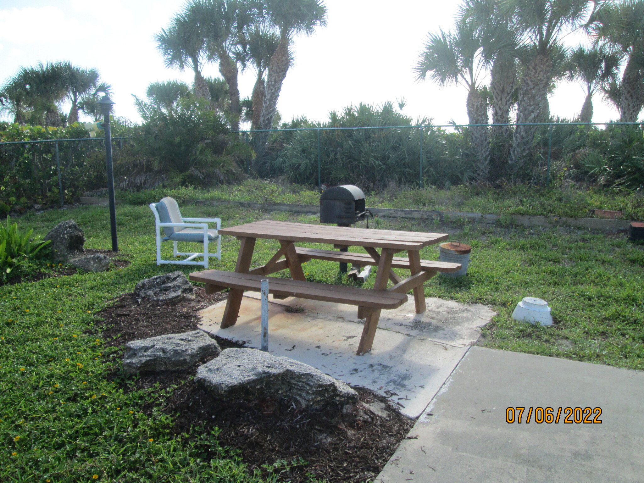 BBQ and Picnic Tables - 2020 N Atlantic Ave