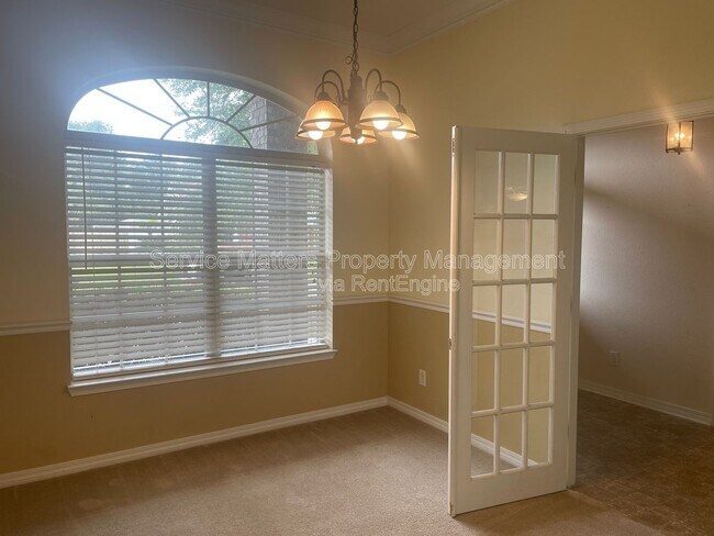 Building Photo - 6940 Hardwood Ct