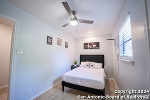 Building Photo - 555 Hansford St