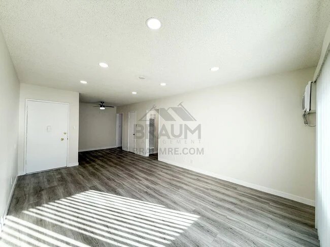 Building Photo - 5433 Sepulveda Blvd