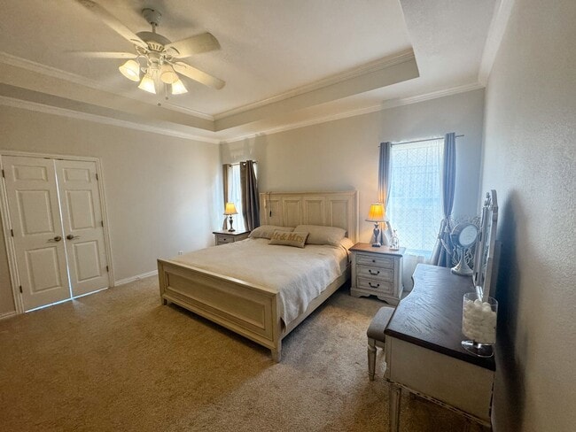 Building Photo - Beautiful Keene Home - 5 Bedroom, 2.5 Bath