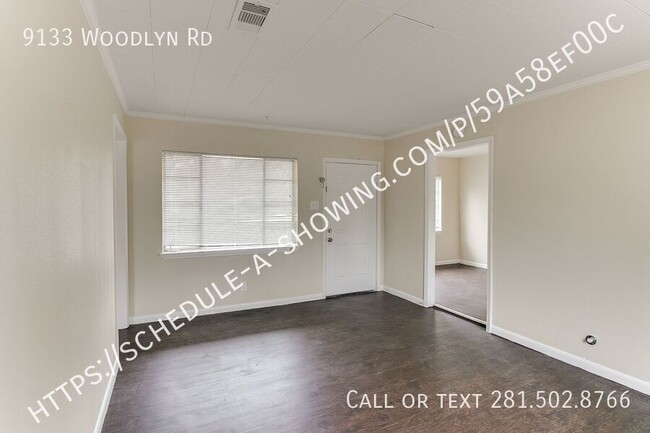 Building Photo - 9133 Woodlyn Rd