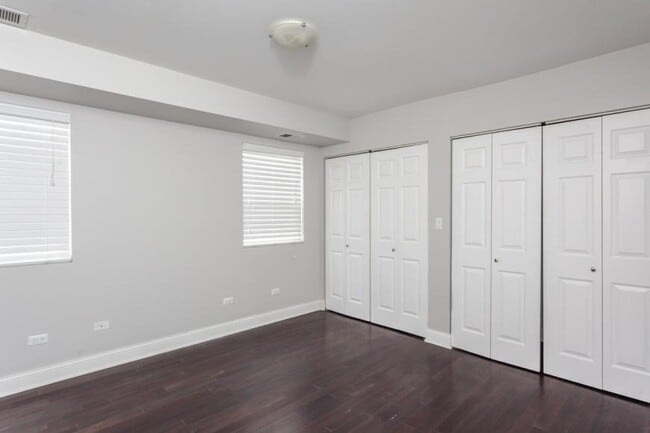 Building Photo - 3 bedroom in Chicago IL 60642