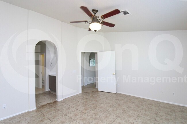 Building Photo - 3866 E Lambeth Pl