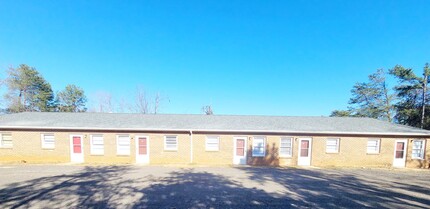 Building Photo - Gretna Apartments