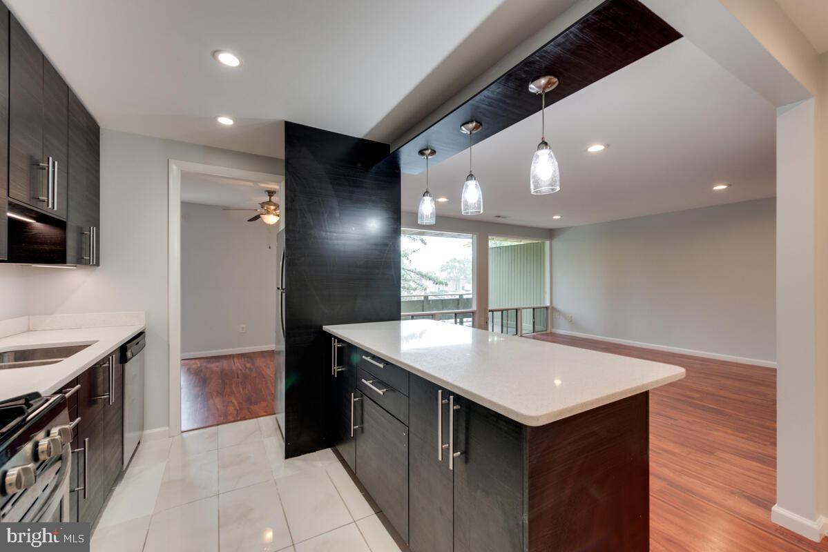 Building Photo - 7312 Donnell Pl