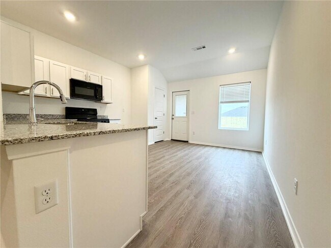 Building Photo - 2720 Evans St