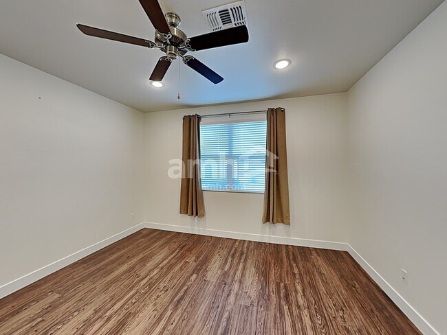 Building Photo - 21481 S 231st St