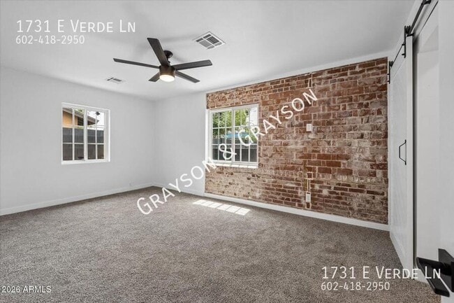 Building Photo - Beautiful Brick Home in Phoenix