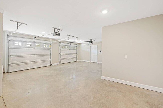 Building Photo - 43 Mcilwee Ln