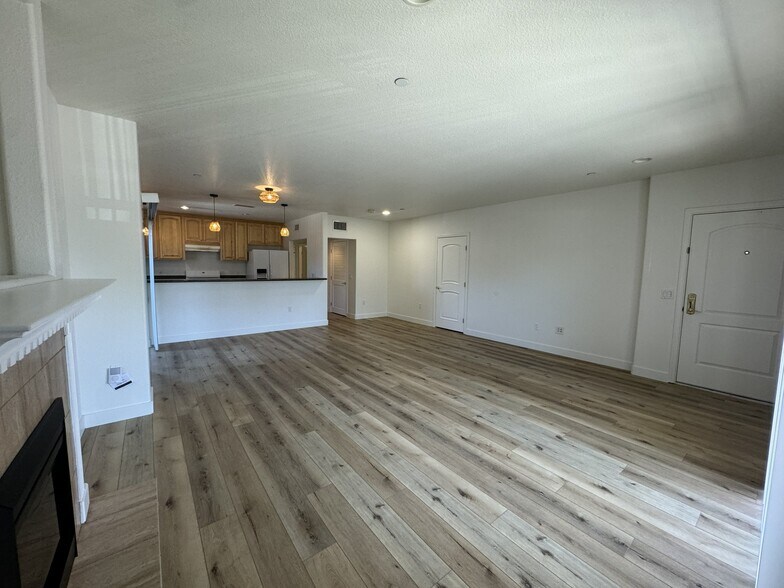 Building Photo - 4077 Inglewood Blvd
