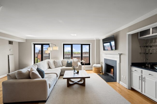 Building Photo - 1080 Wisconsin Ave NW