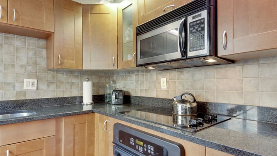 Kitchen - 1058 Paper Mill Ct