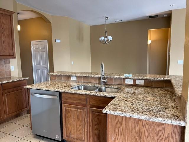 Building Photo - 3818 English Oak Dr