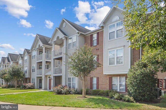 Building Photo - 699 Winding Stream Way
