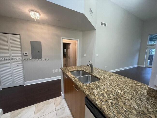 Building Photo - 510 NW 84th Ave
