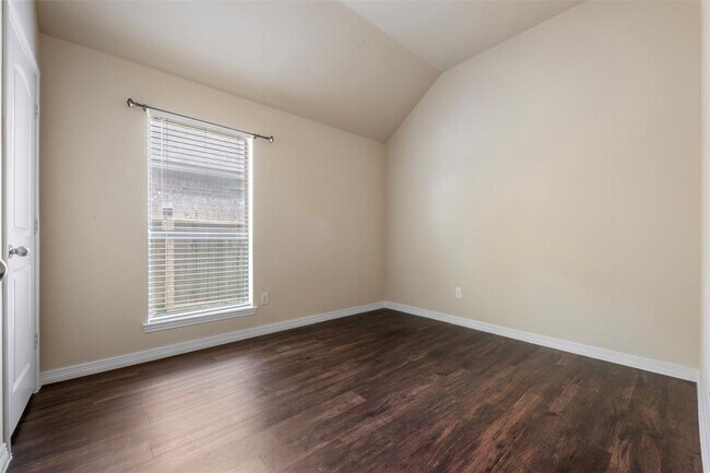 Building Photo - 2815 Everhart Terrace Dr