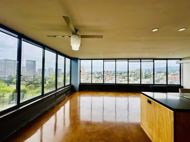 Building Photo - Live in the Heart of Oakland at Lake Merritt! Corner 1bd w/stunning views, pool