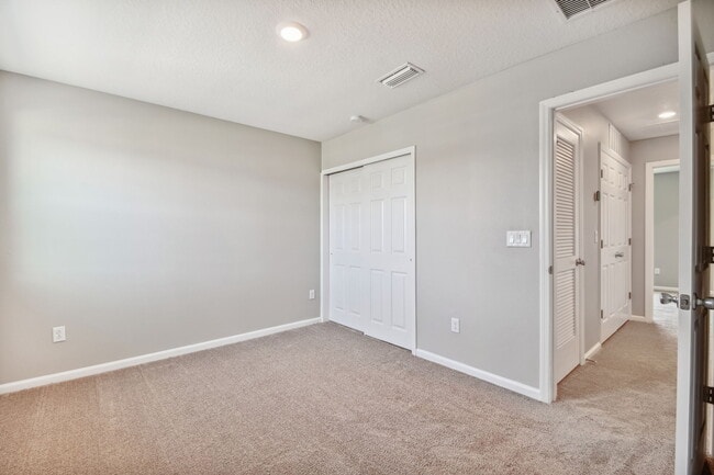 Building Photo - 9798 Fiddleback Ln