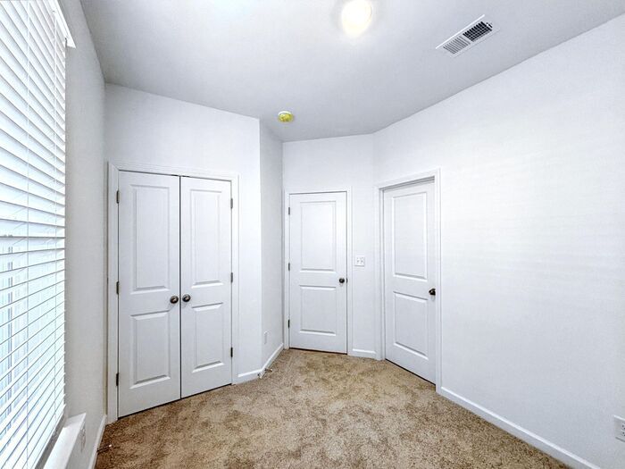 Building Photo - 4142 Tillie Cir