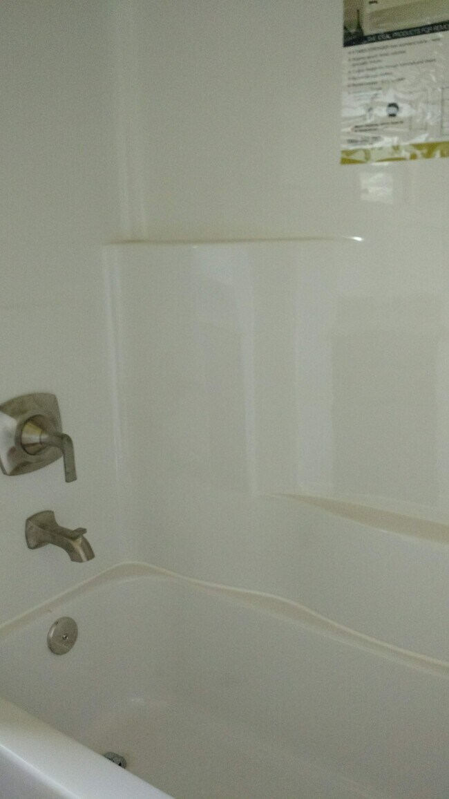 Building Photo - N2724 Duvenick Ln