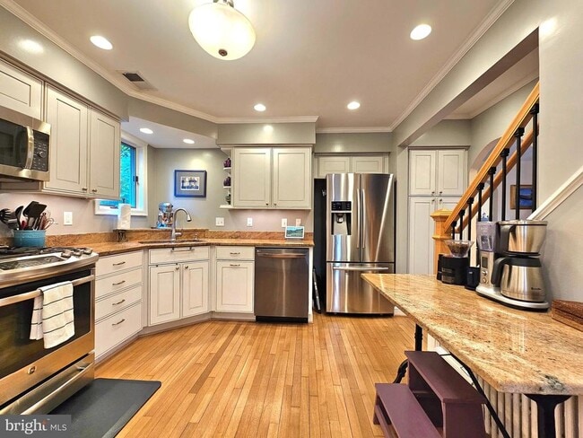 Building Photo - 3410 15th St N