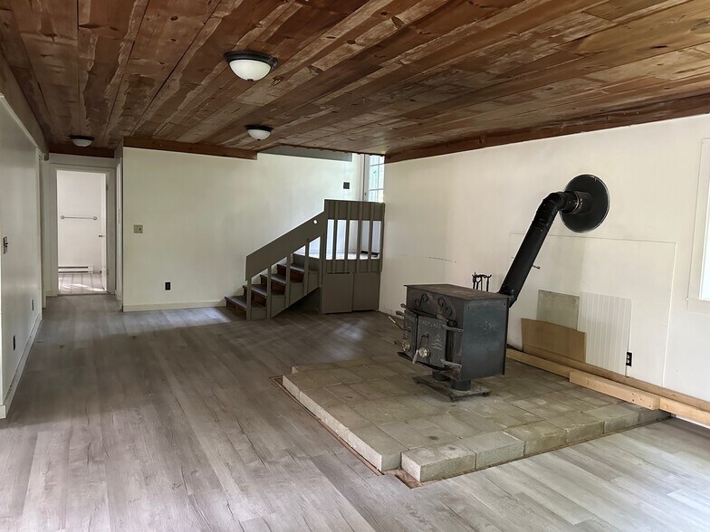 Building Photo - 30896 Christopher Way