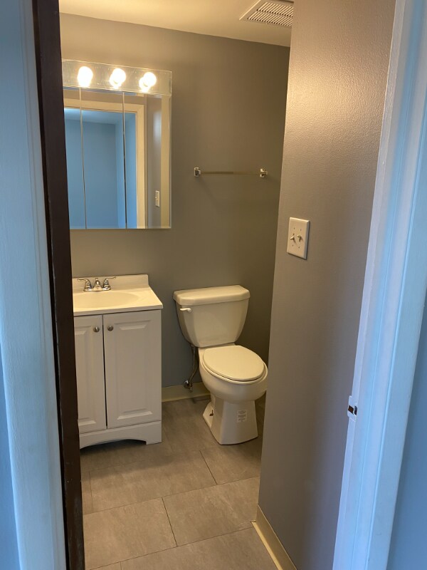 Building Photo - 7041 170th St