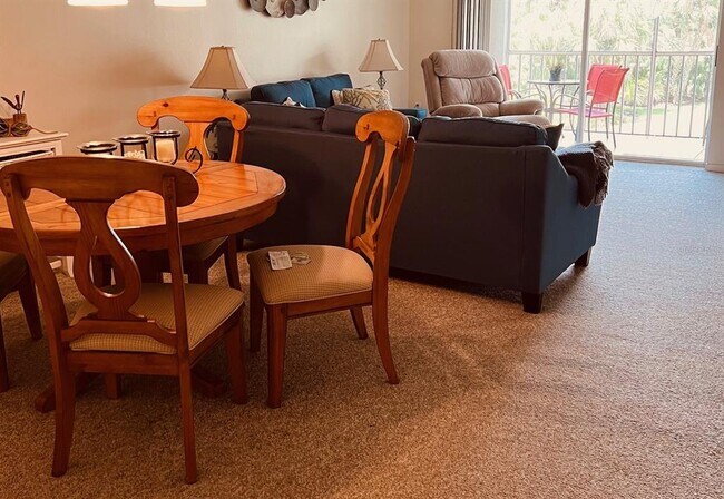 Building Photo - 9330 Clubside Cir